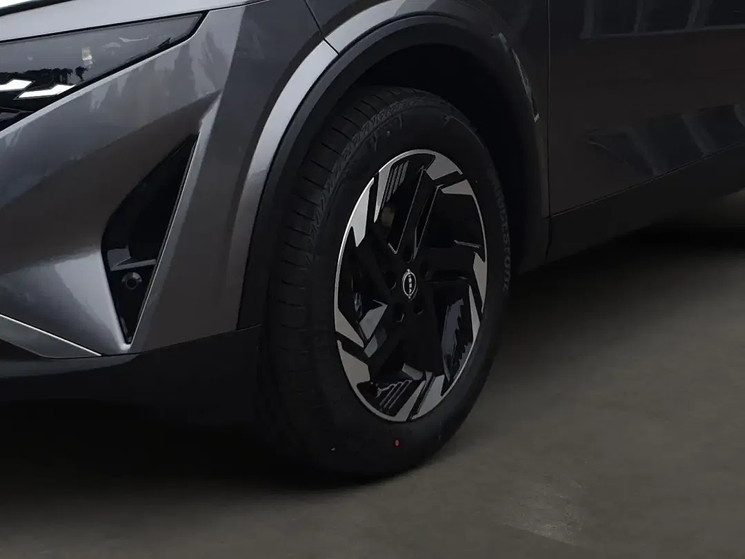 Nissan Qashqai - Thumbnail 5