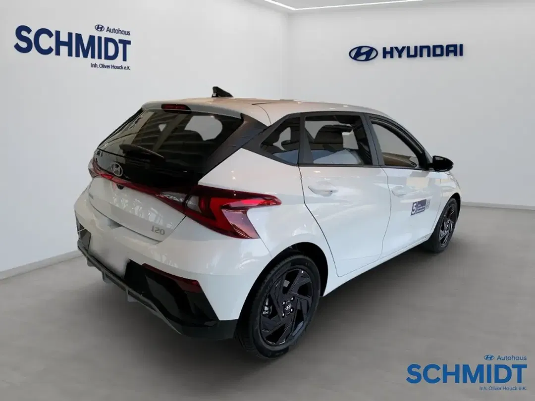 Hyundai i20 - Thumbnail 3