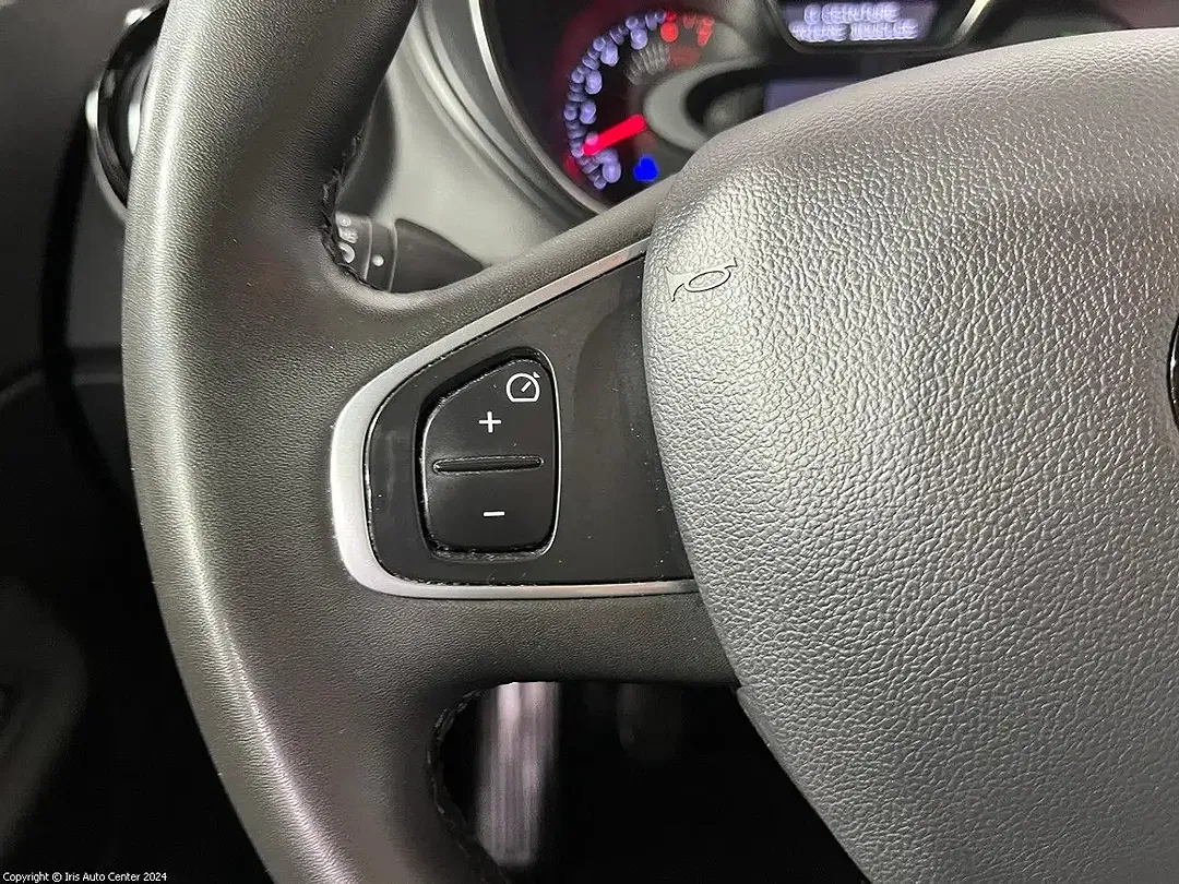 Renault Captur - Thumbnail 10