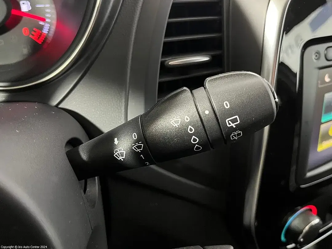 Renault Captur - Thumbnail 13