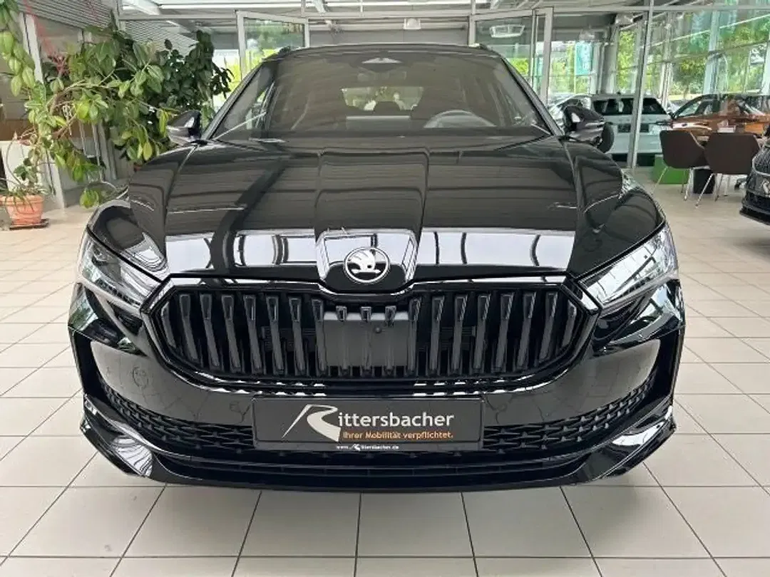 Skoda Superb - Thumbnail 3
