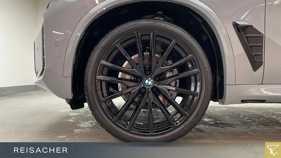 BMW X5 - Thumbnail 3