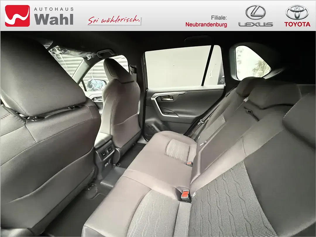 Toyota RAV 4 - Thumbnail 7