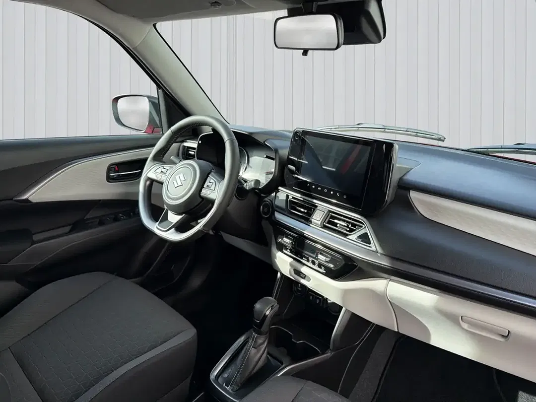 Suzuki Swift - Thumbnail 11