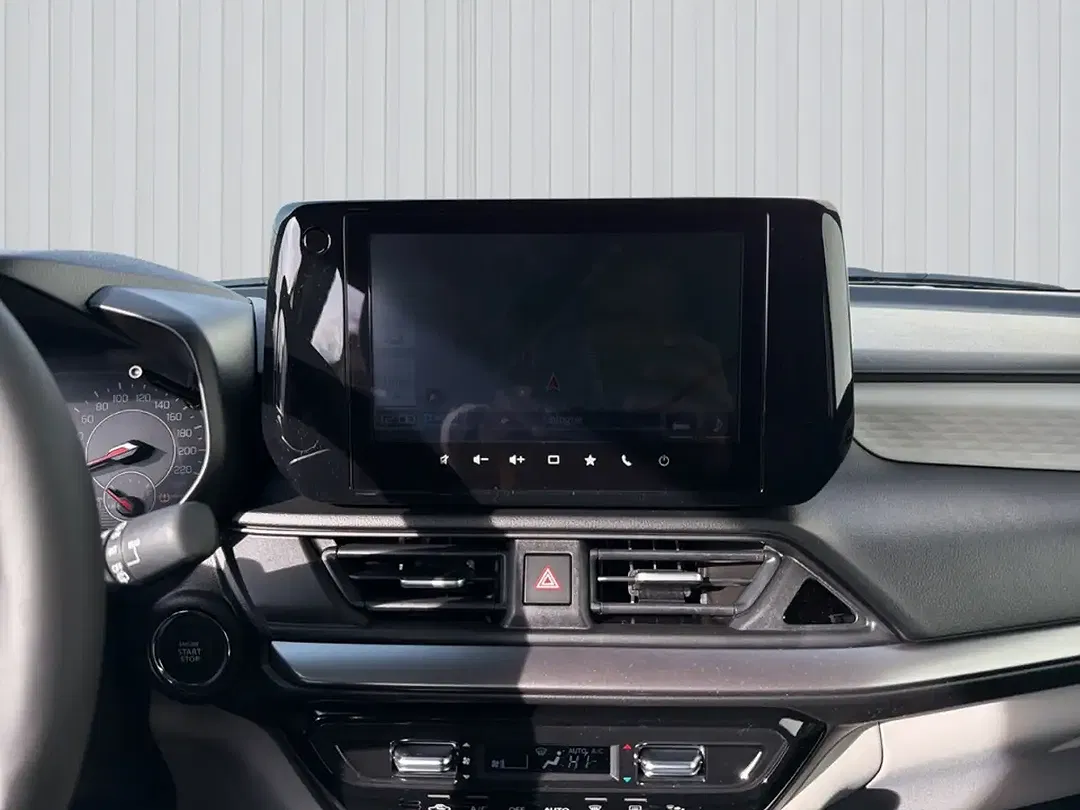Suzuki Swift - Thumbnail 13