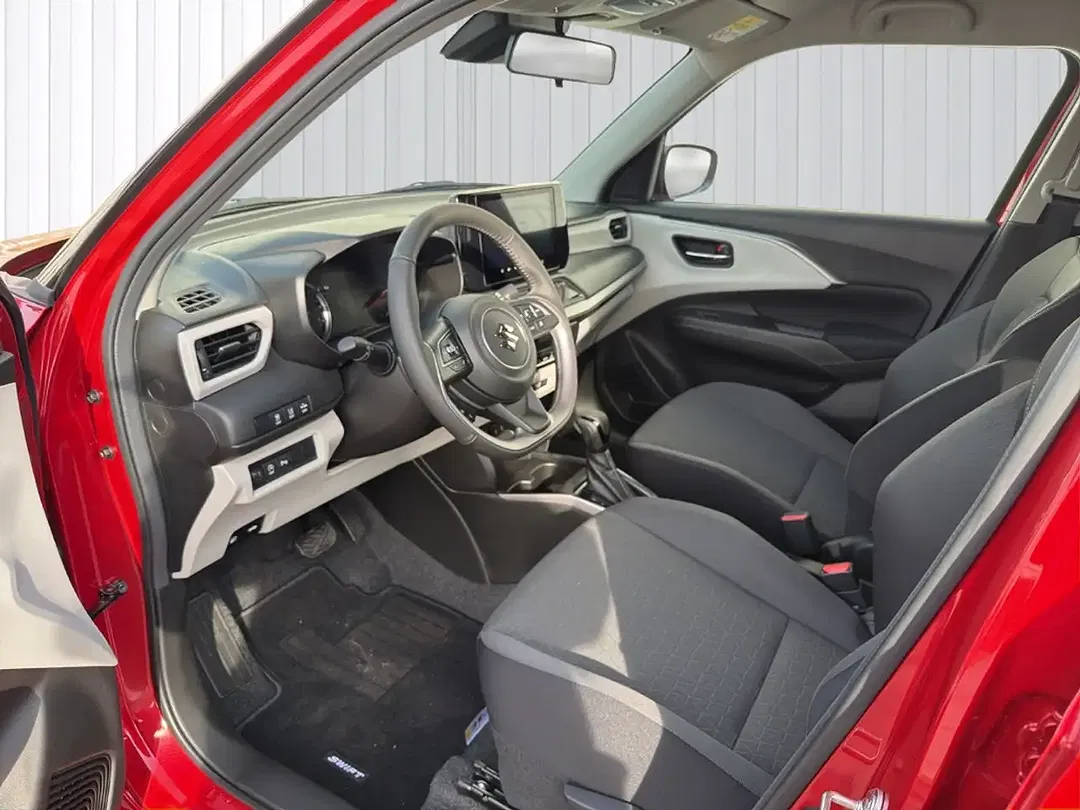 Suzuki Swift - Thumbnail 7