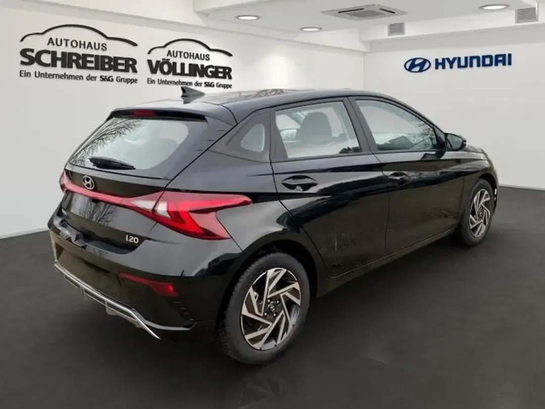 Hyundai i20 - Thumbnail 3