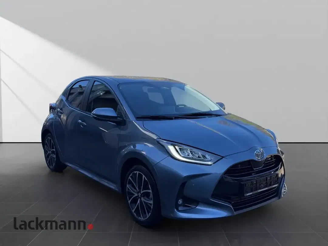 Toyota Yaris - Thumbnail 3