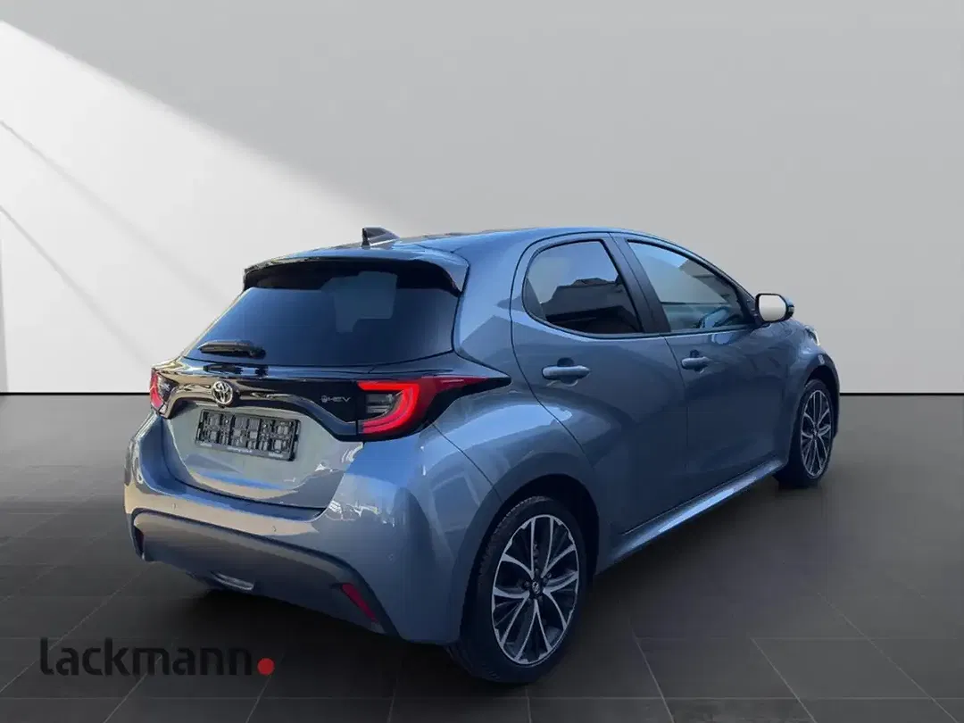 Toyota Yaris - Thumbnail 4