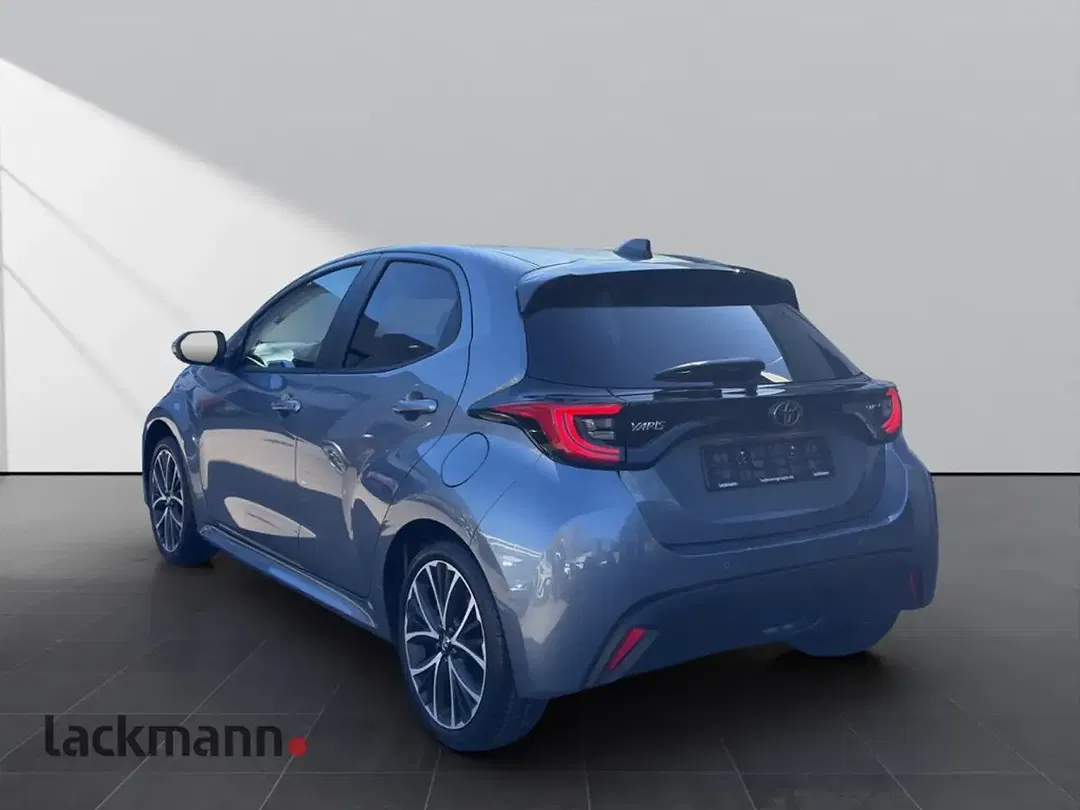 Toyota Yaris - Thumbnail 6