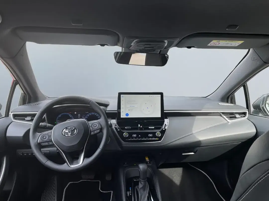 Toyota Corolla - Thumbnail 8