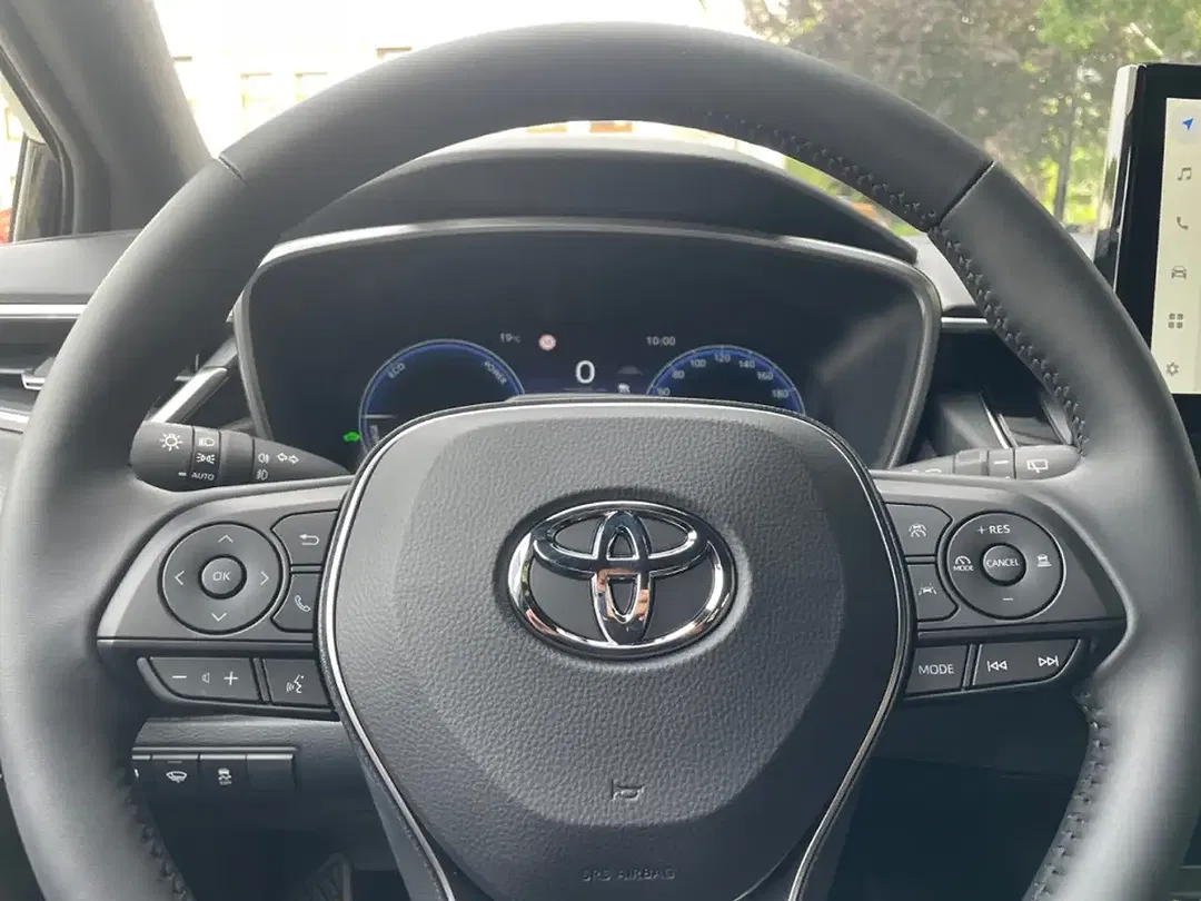Toyota Corolla - Thumbnail 11