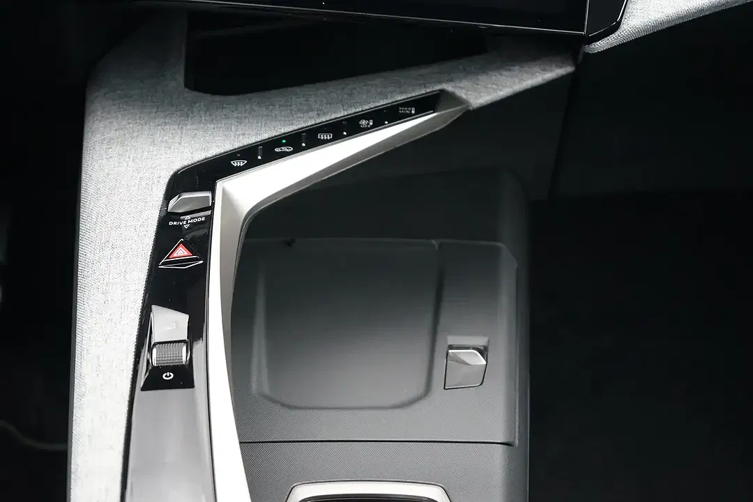 Peugeot 3008 - Thumbnail 11