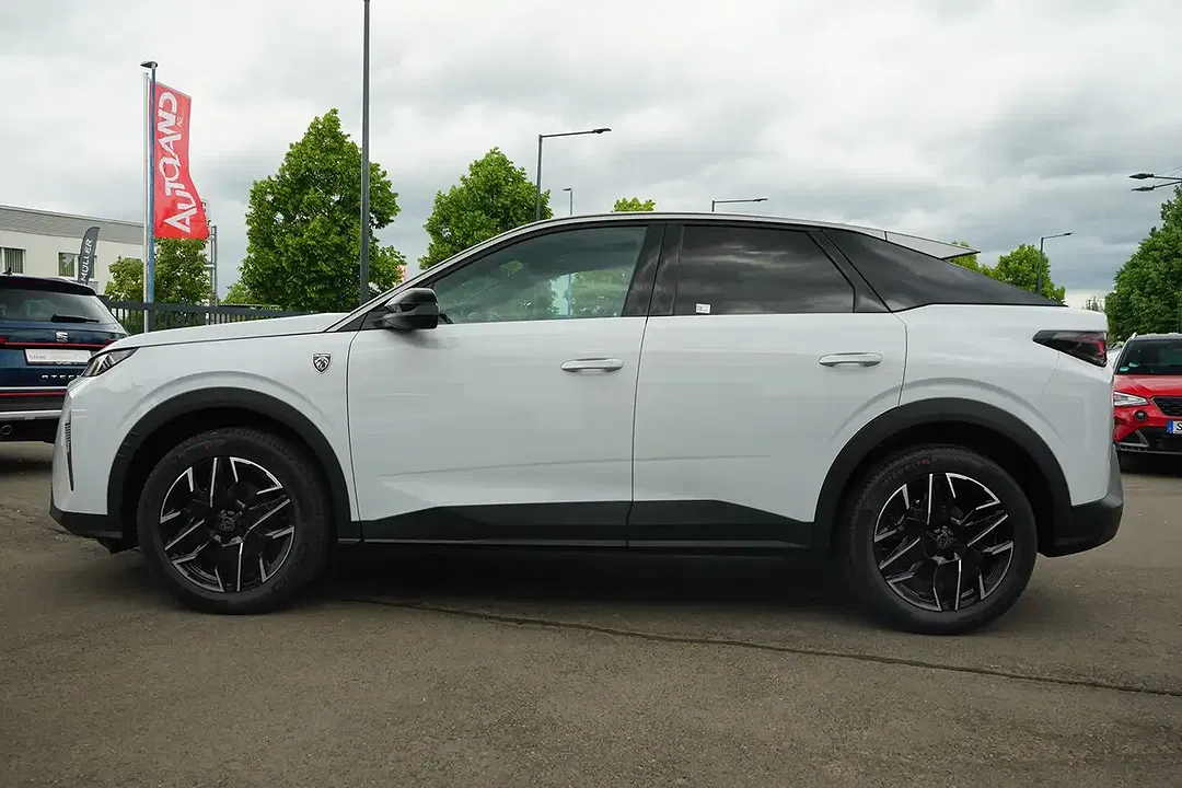 Peugeot 3008 - Thumbnail 3
