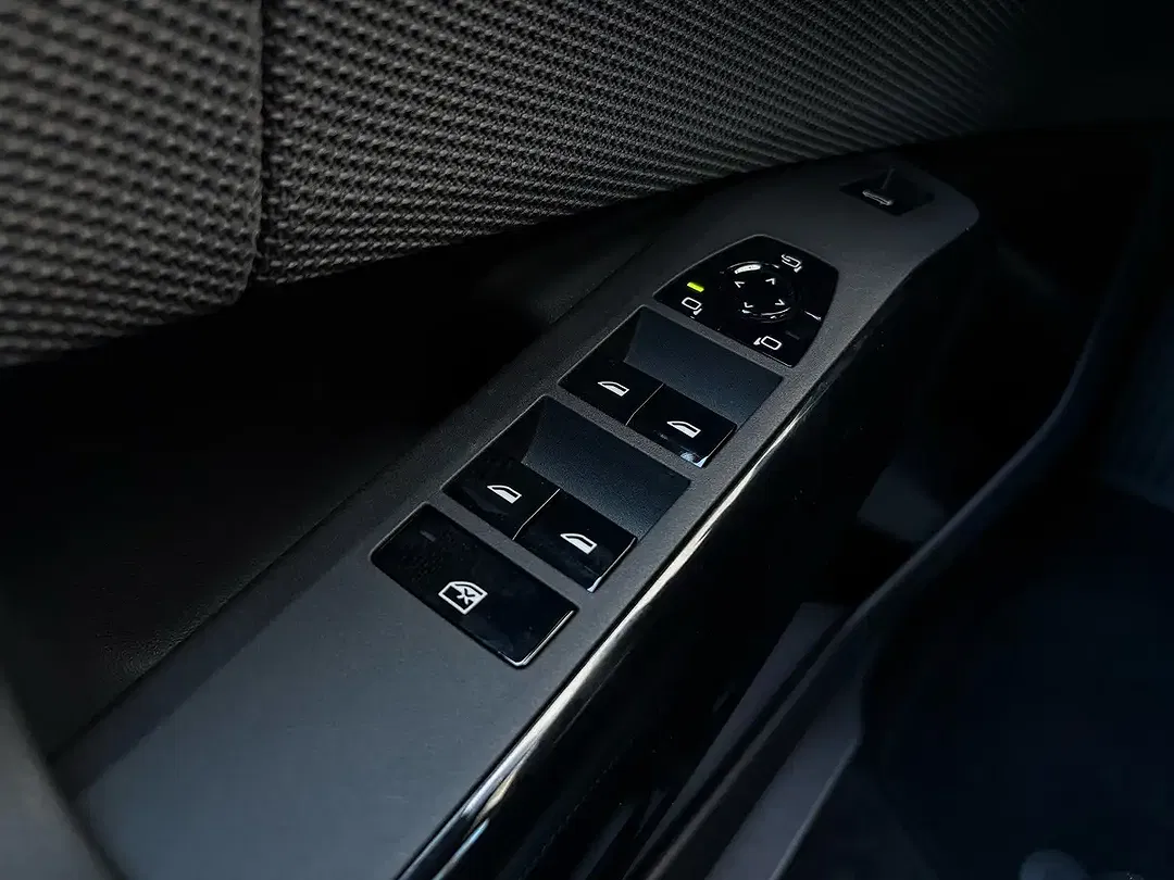 BMW X3 - Thumbnail 11