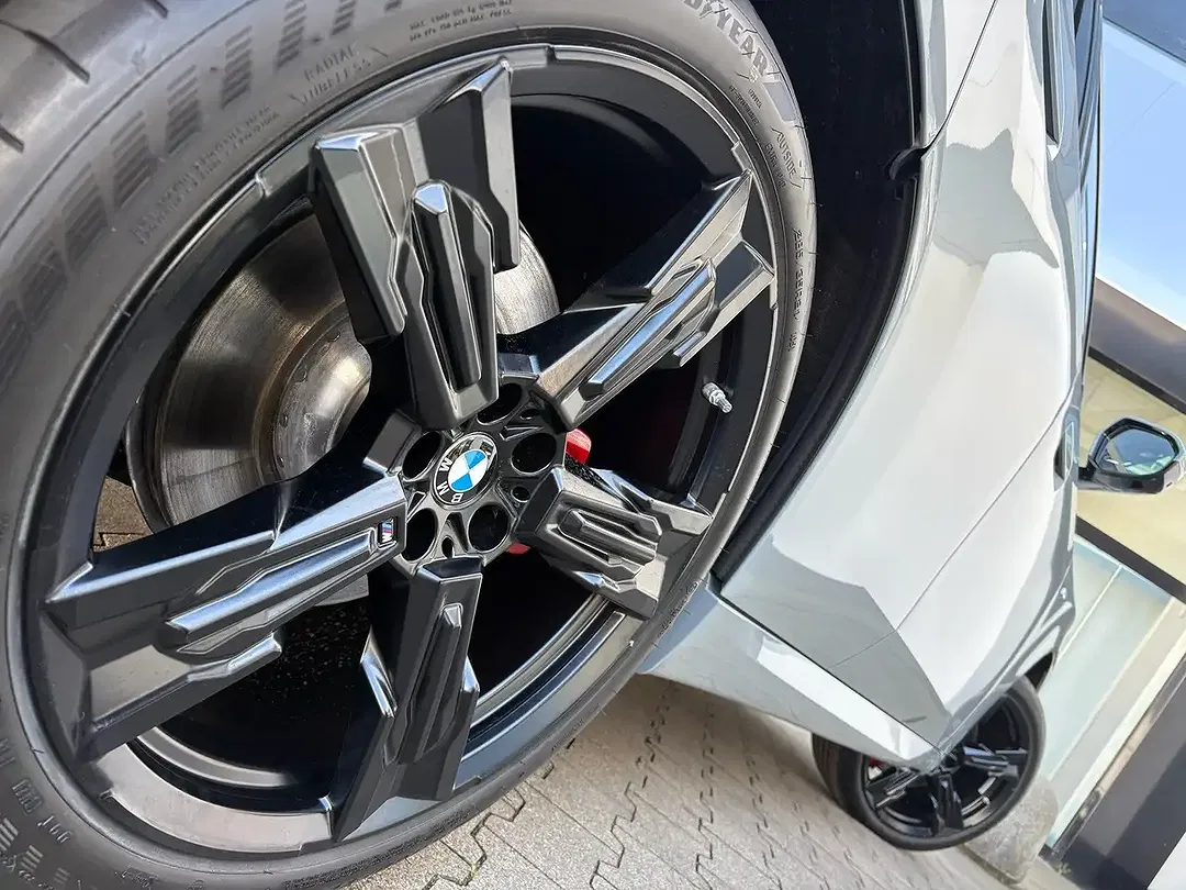 BMW X3 - Thumbnail 3