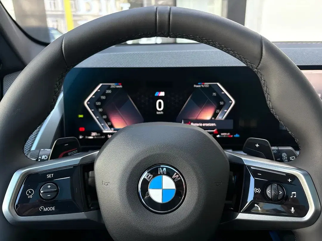 BMW X3 - Thumbnail 4