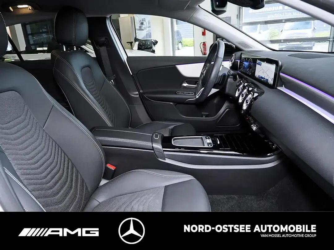 Mercedes-Benz A 180 - Thumbnail 10
