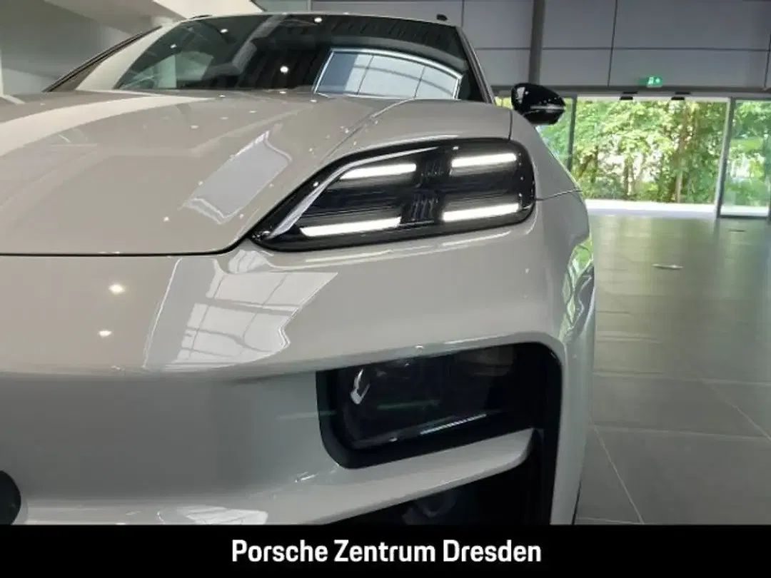 Porsche Macan - Thumbnail 12