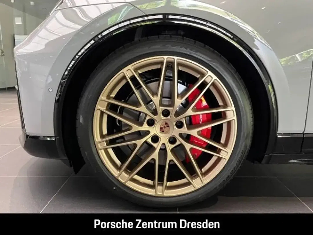 Porsche Macan - Thumbnail 13