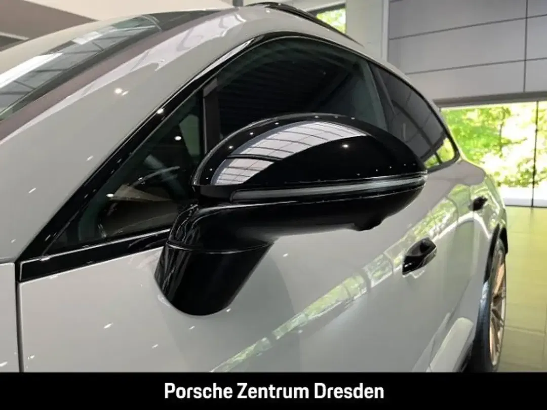 Porsche Macan - Thumbnail 14