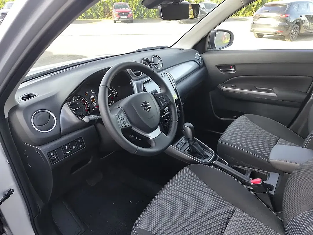 Suzuki Vitara - Thumbnail 11