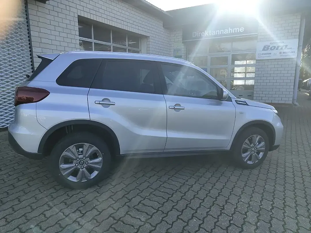 Suzuki Vitara - Thumbnail 4