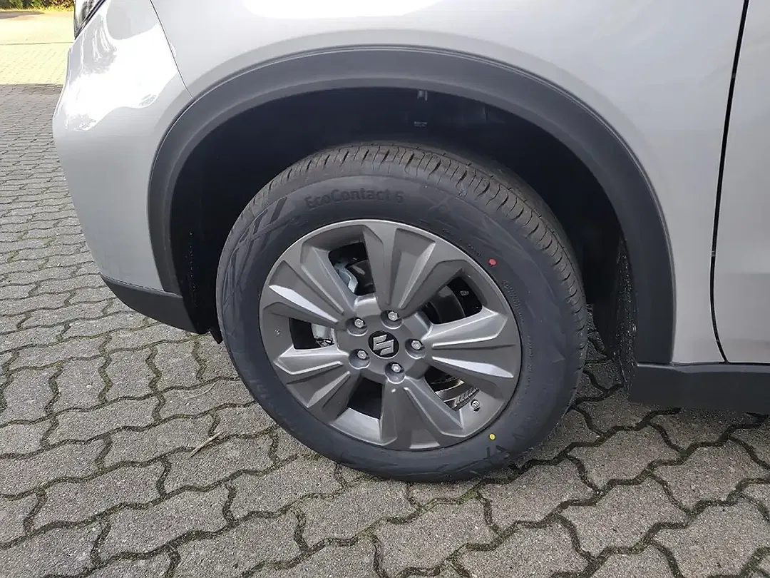 Suzuki Vitara - Thumbnail 9
