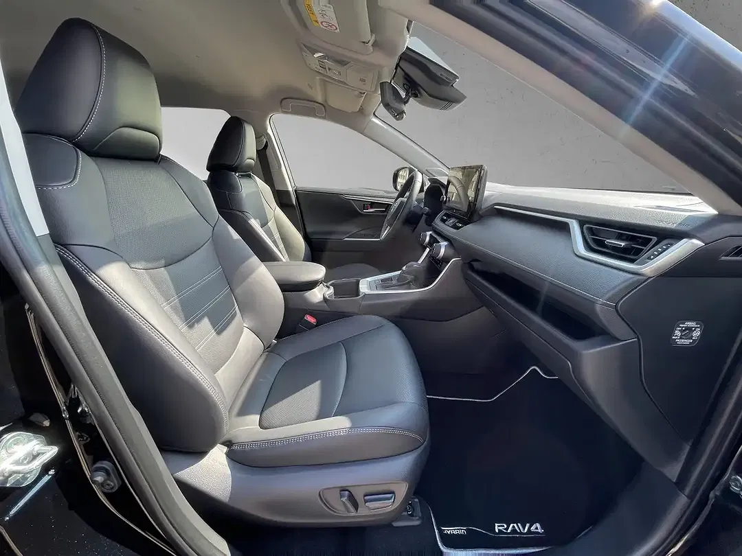 Toyota RAV 4 - Thumbnail 8