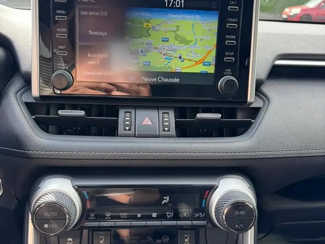 Toyota RAV 4 - Thumbnail 15