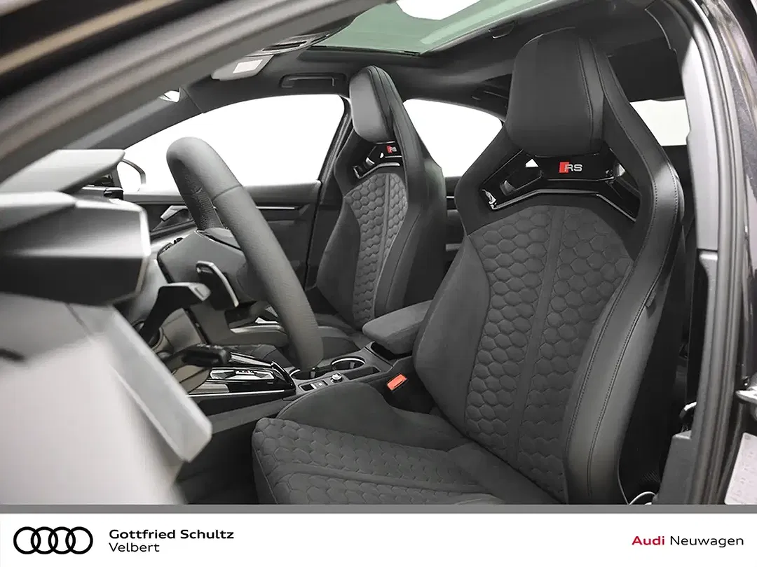 Audi RS3 - Thumbnail 11
