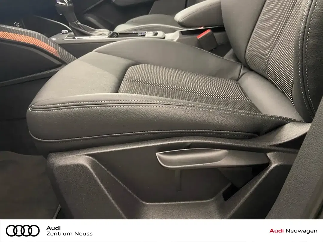 Audi Q2 - Thumbnail 11