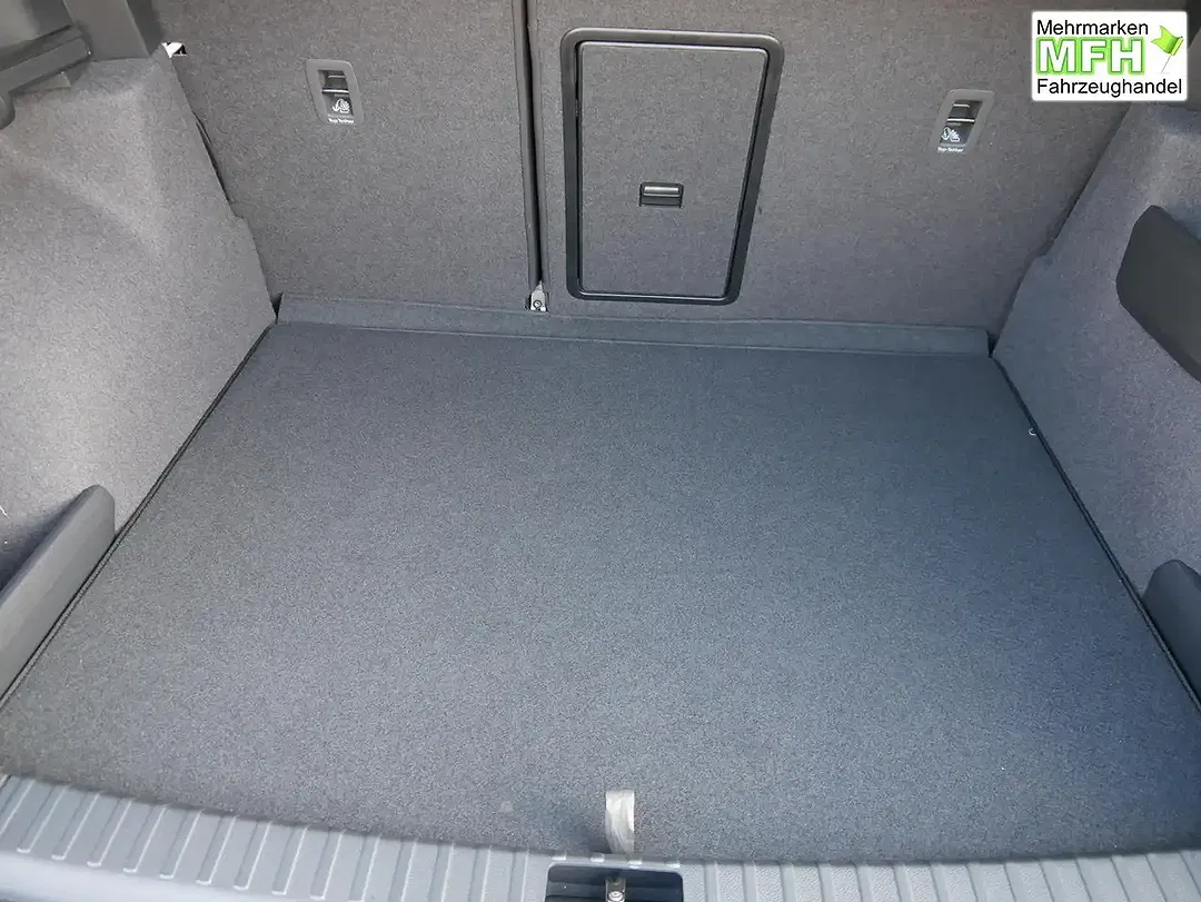 Skoda Karoq - Thumbnail 7