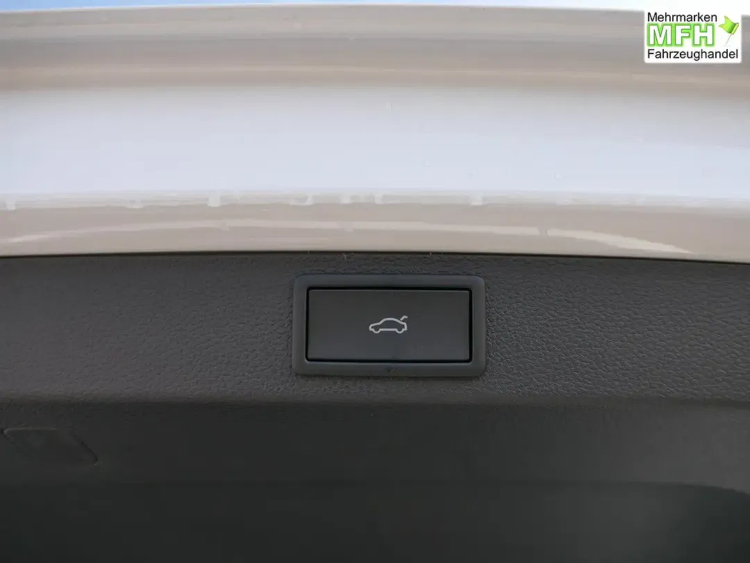 Skoda Karoq - Thumbnail 8