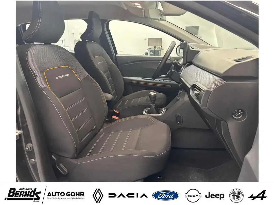 Dacia Sandero - Thumbnail 3