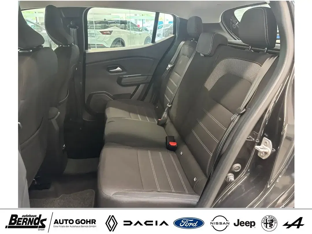 Dacia Sandero - Thumbnail 9