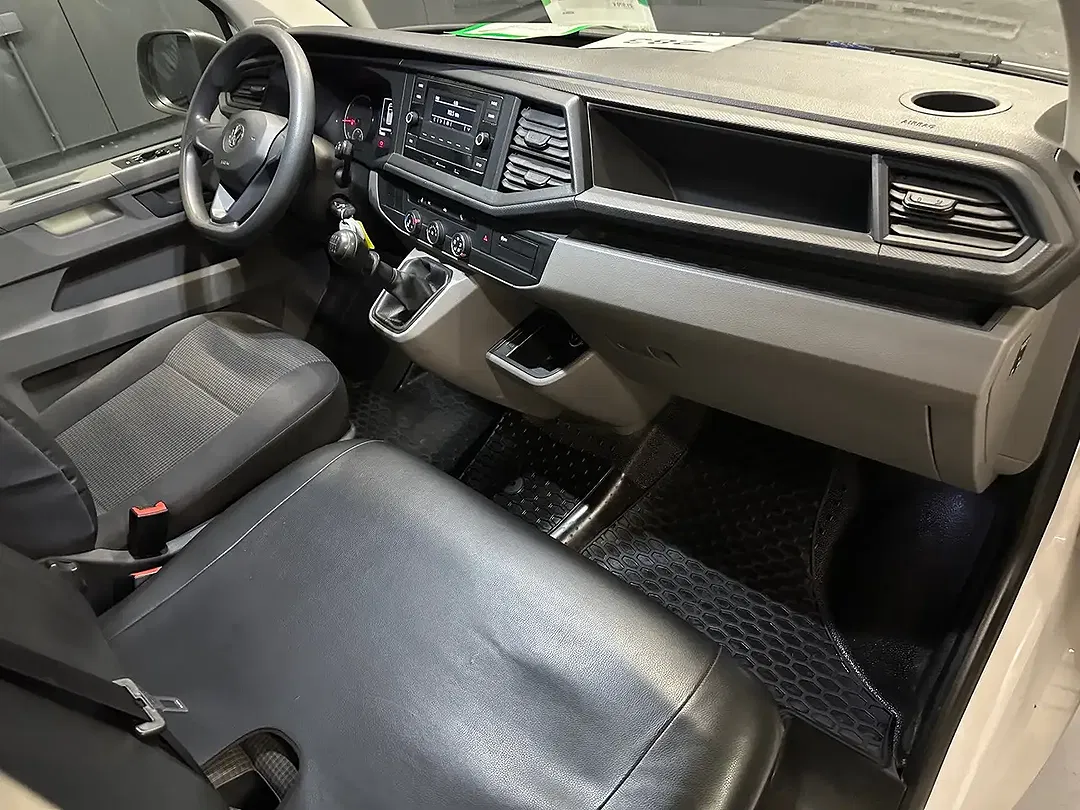 Volkswagen Transporter - Thumbnail 11
