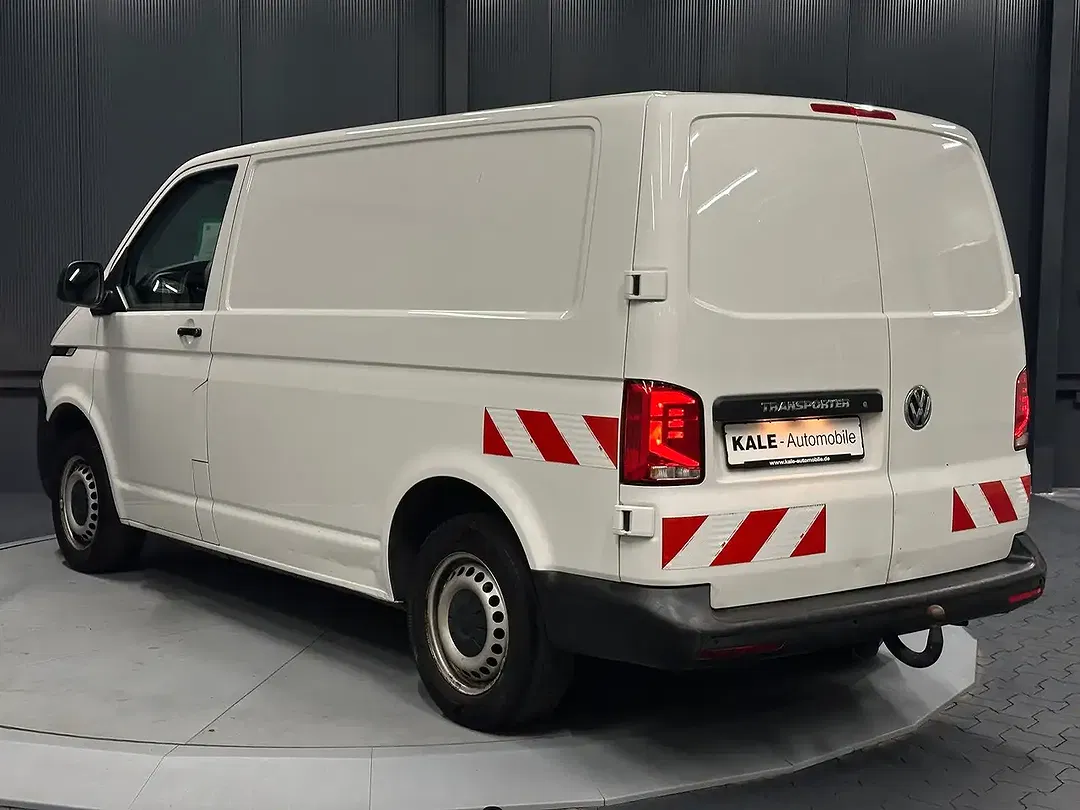 Volkswagen Transporter - Thumbnail 3