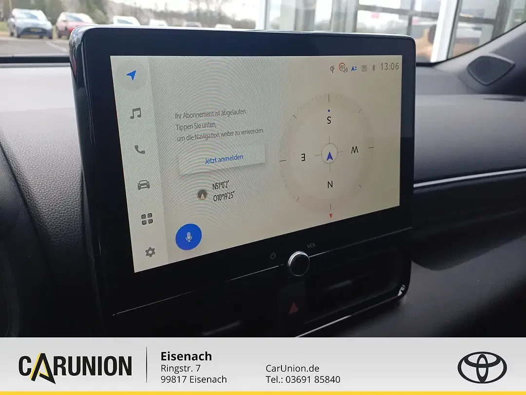 Toyota Yaris - Thumbnail 11