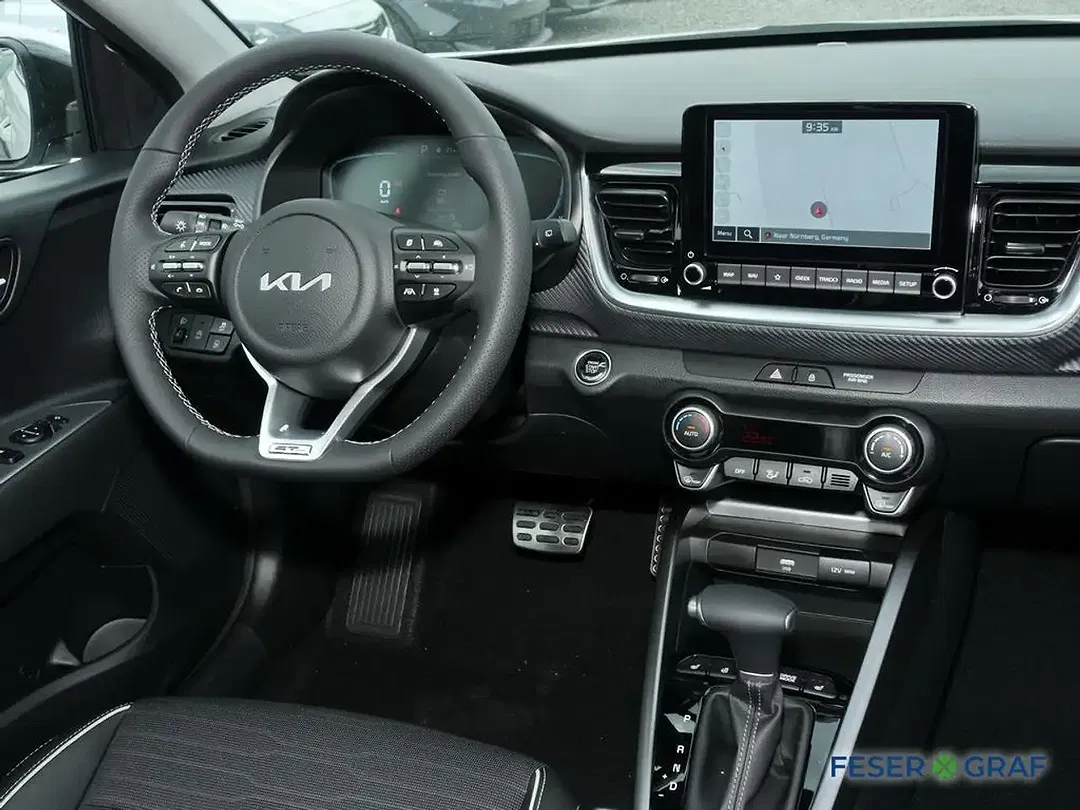 Kia Stonic - Thumbnail 3
