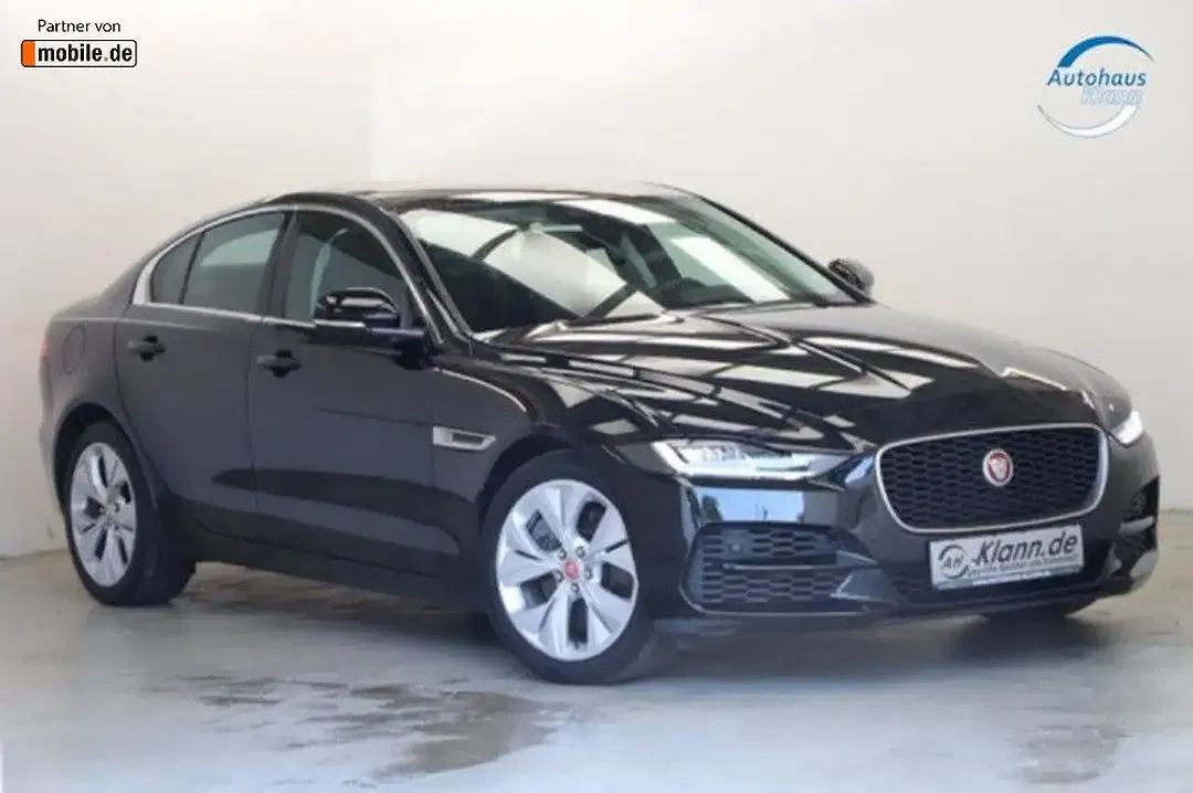 Jaguar XE 2.0 Turbo S