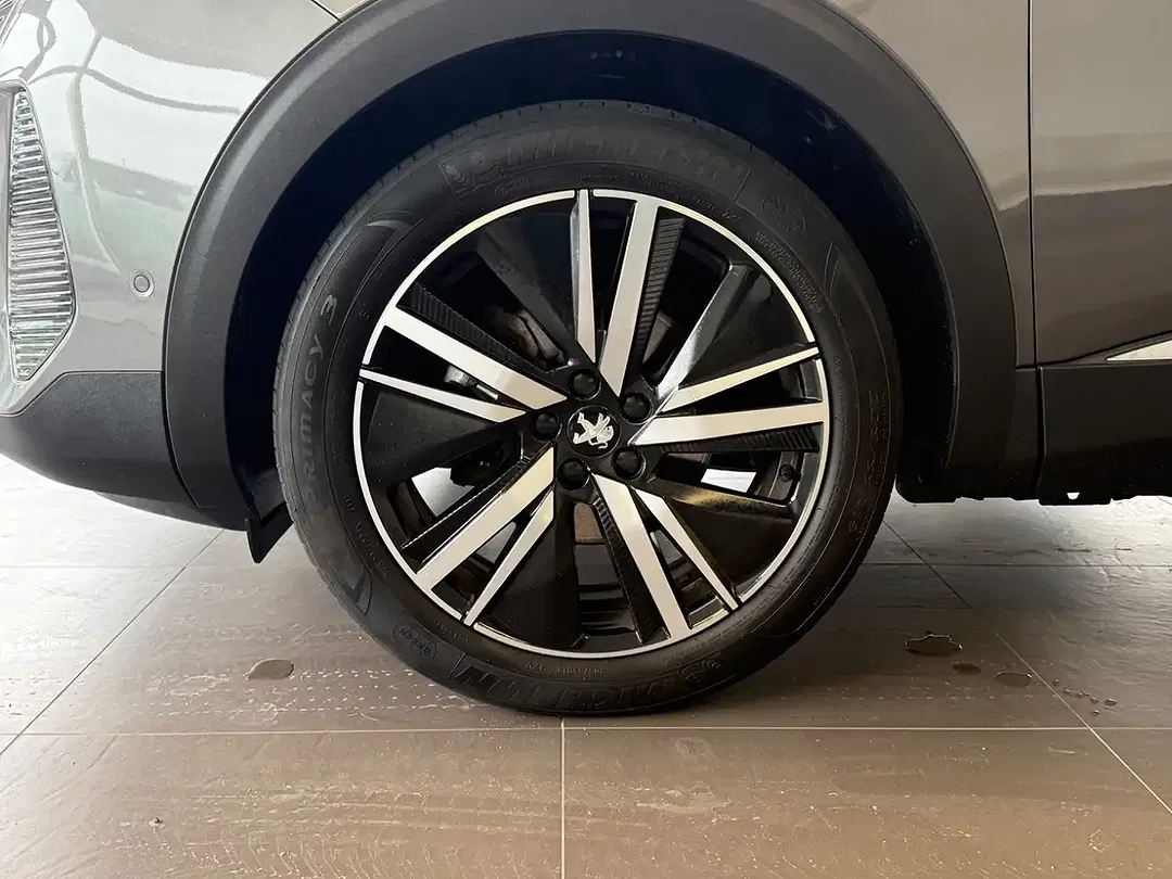 Peugeot 3008 - Thumbnail 9