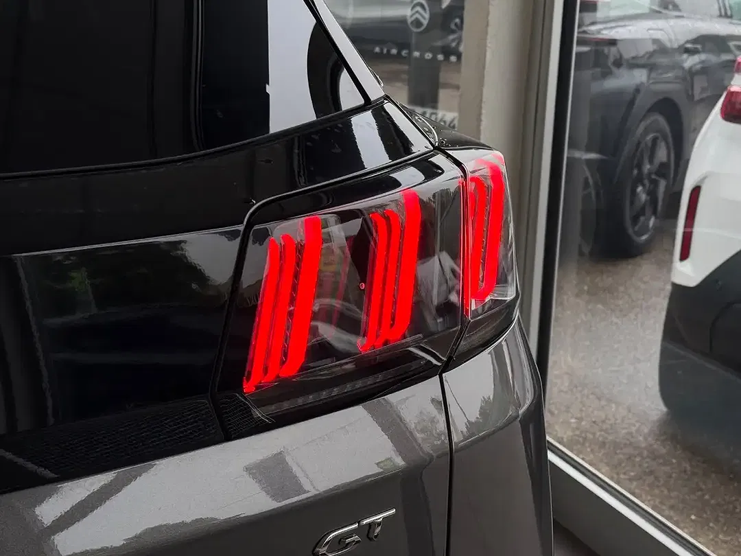 Peugeot 3008 - Thumbnail 8