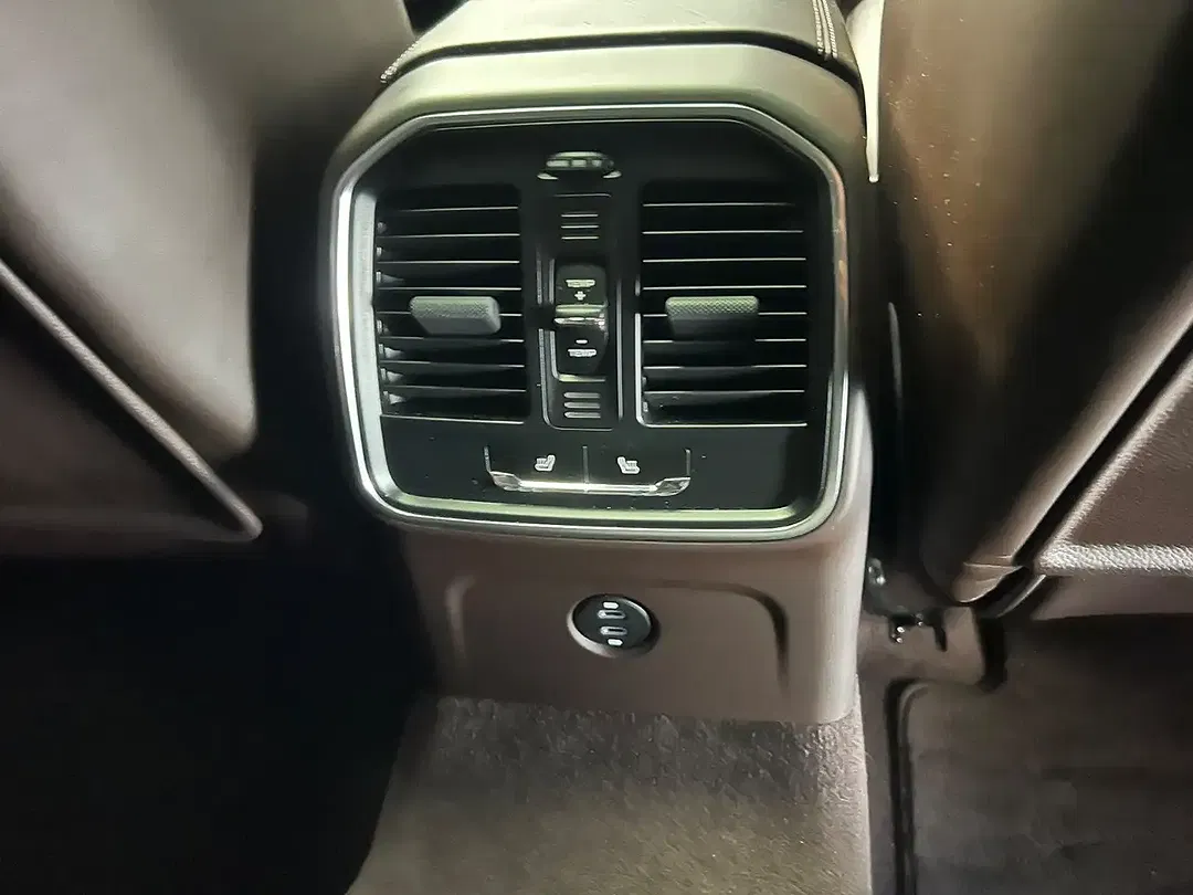 Porsche Macan - Thumbnail 10