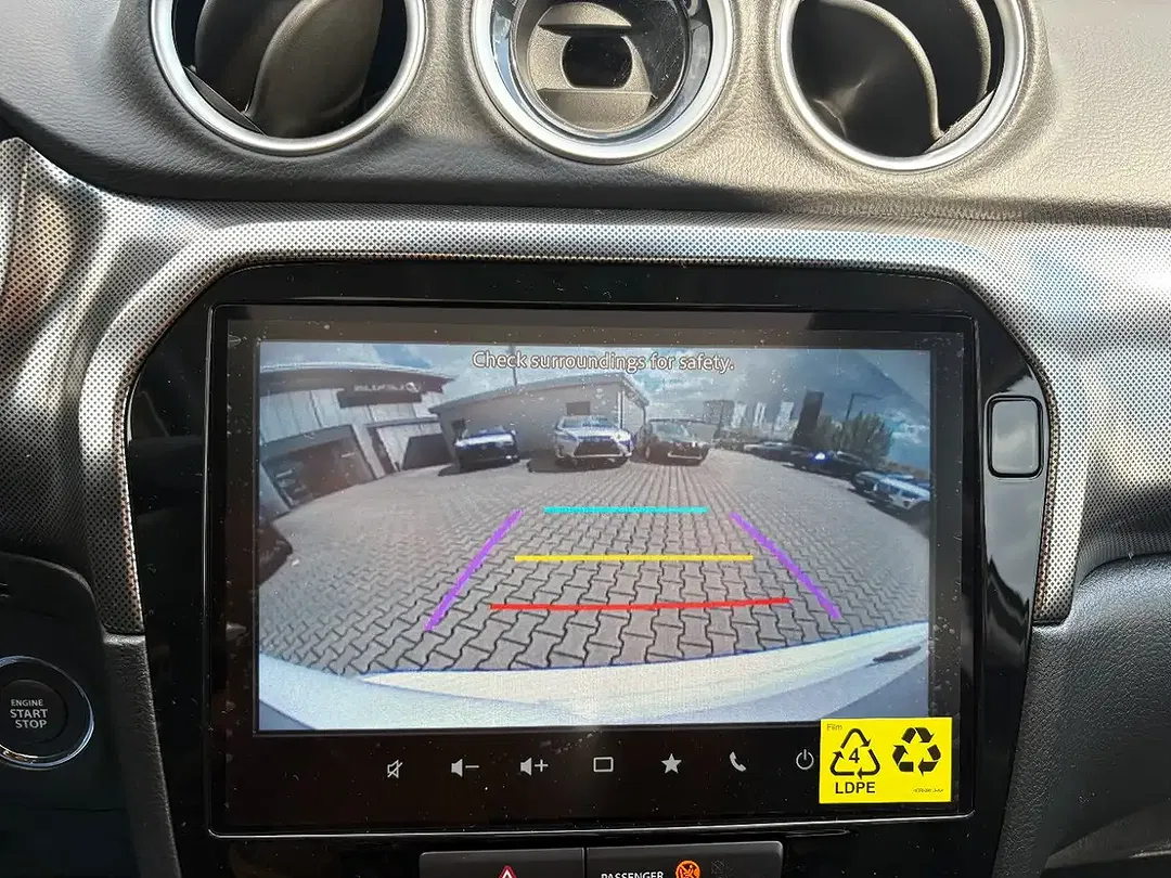 Suzuki Vitara - Thumbnail 8