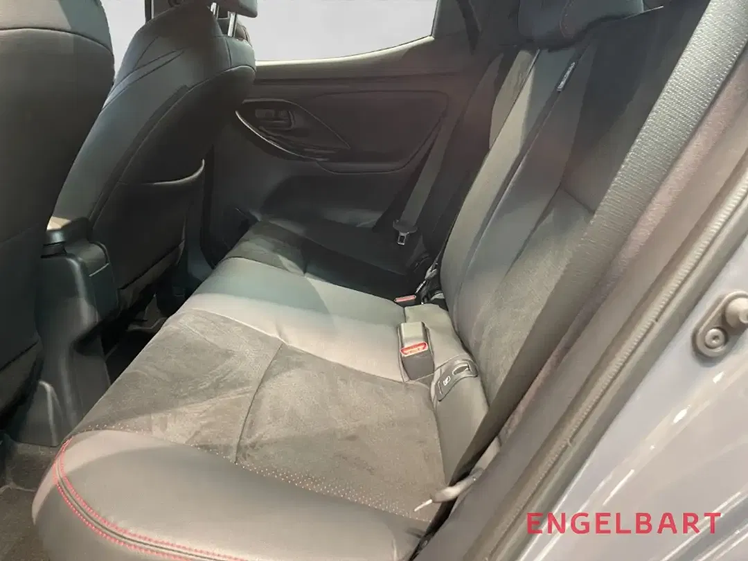 Toyota Yaris - Thumbnail 12