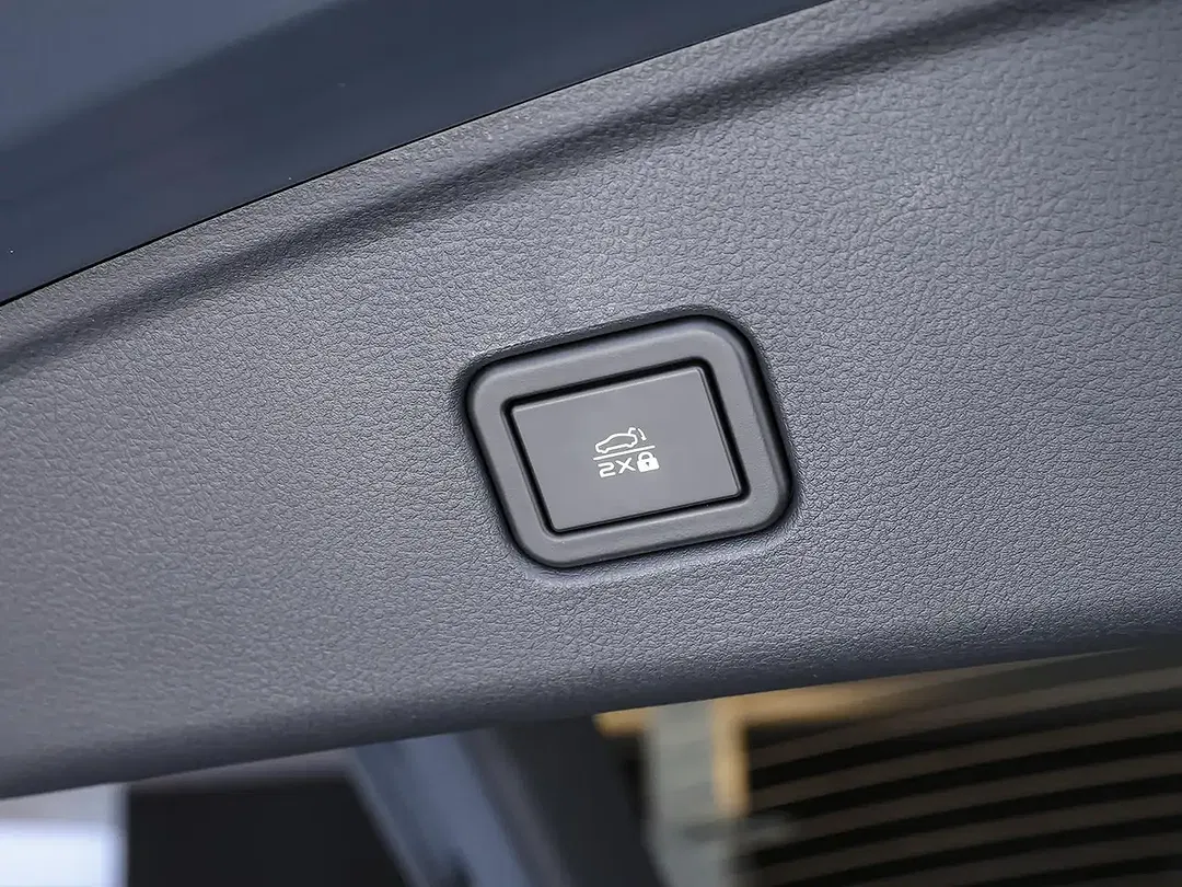 Mazda 6e - Thumbnail 13