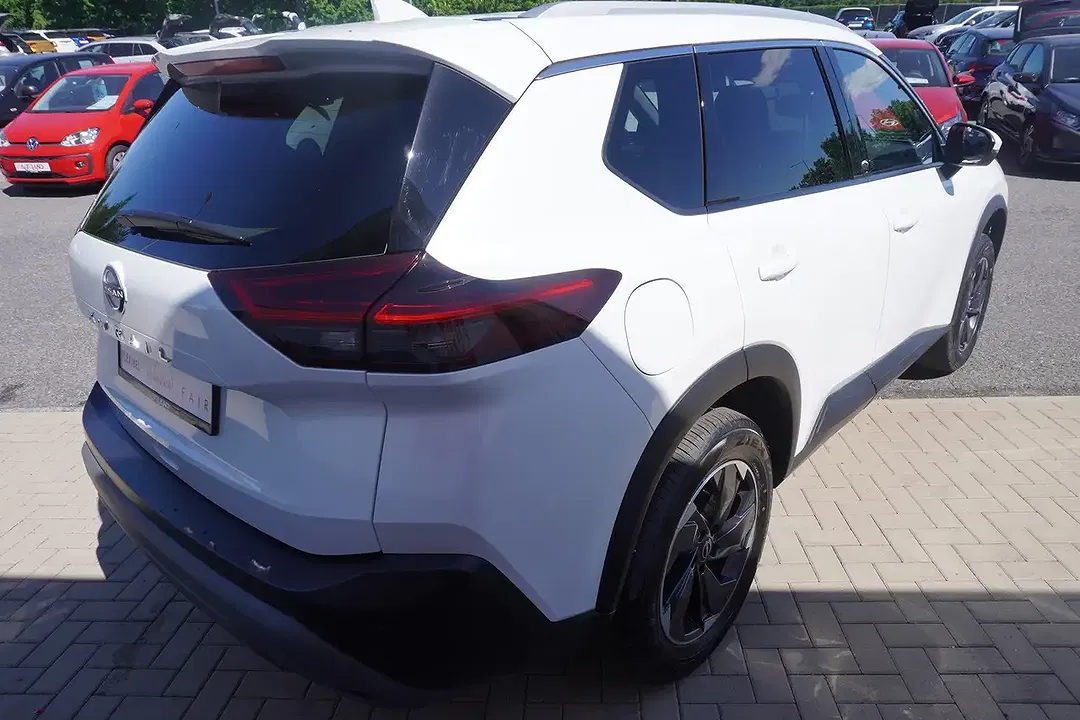 Nissan X-Trail - Thumbnail 4