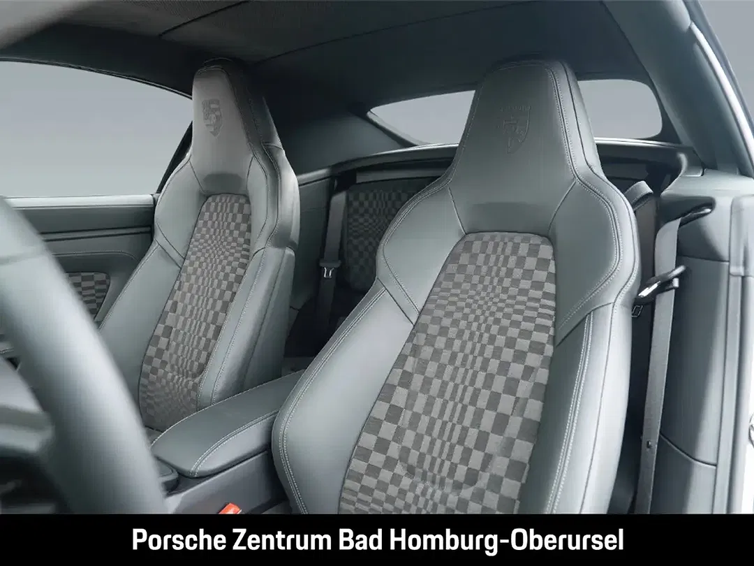 Porsche 992 - Thumbnail 5
