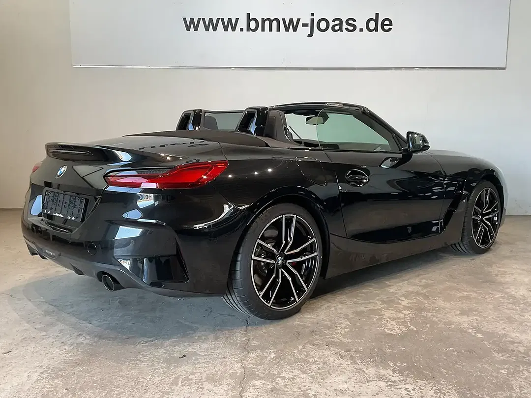 BMW Z4 - Thumbnail 10
